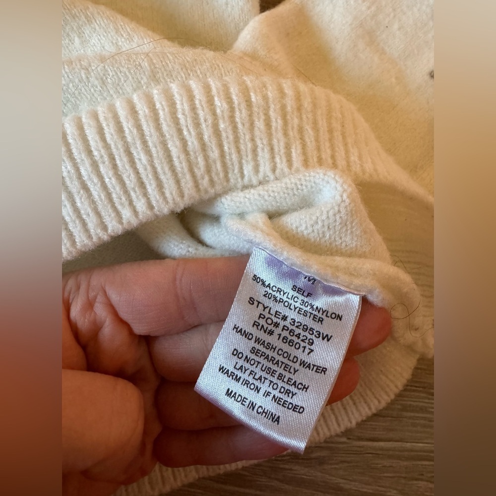 The Rhinestone Rodeo Sweater size Medium - Picture 3 of 4